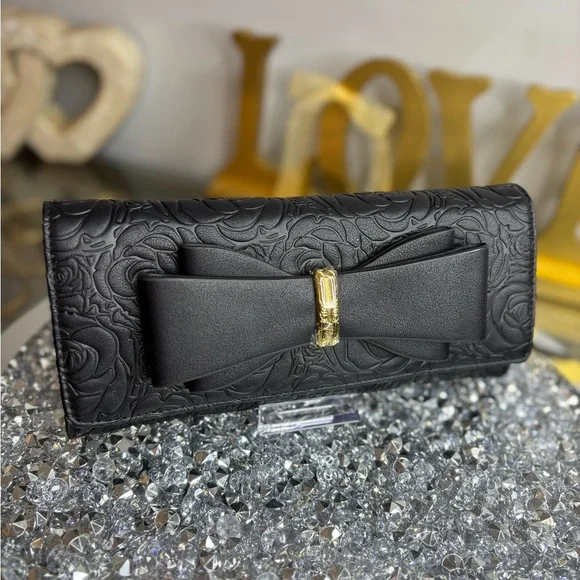 Betsey Johnson bow crossbody clutch purse NWT - Picture 3 of 11